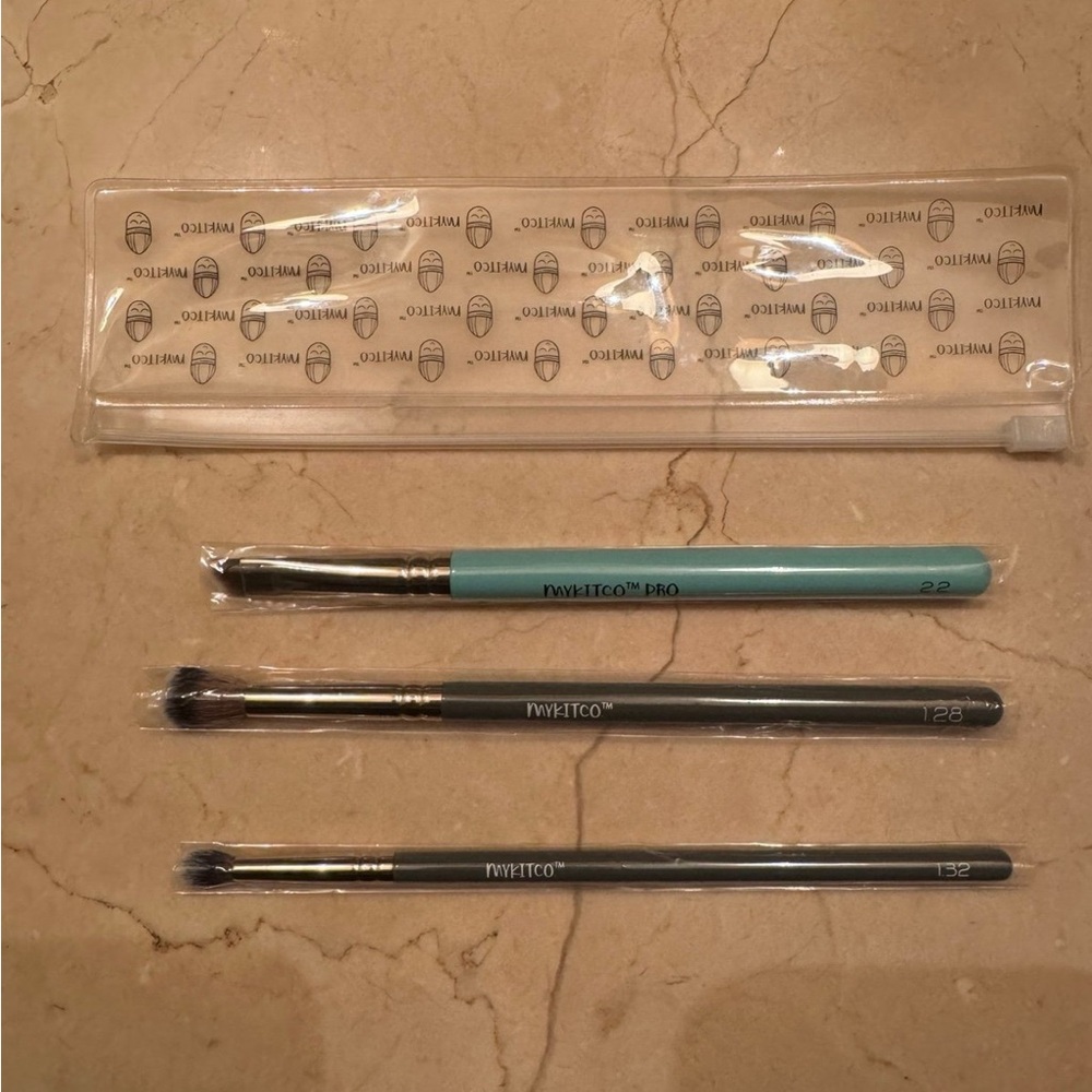 Mykitco Eye brush Set